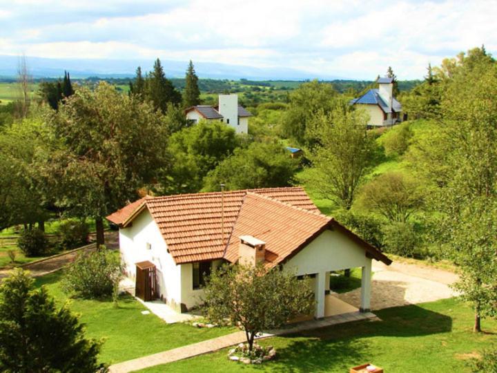 Posada del Halcón Cabañas y Suites, Villa General Belgrano