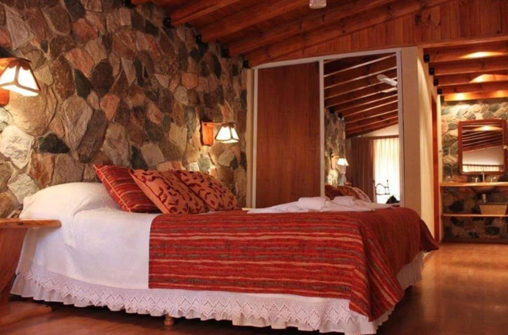 Posada del Halcón Cabañas y Suites